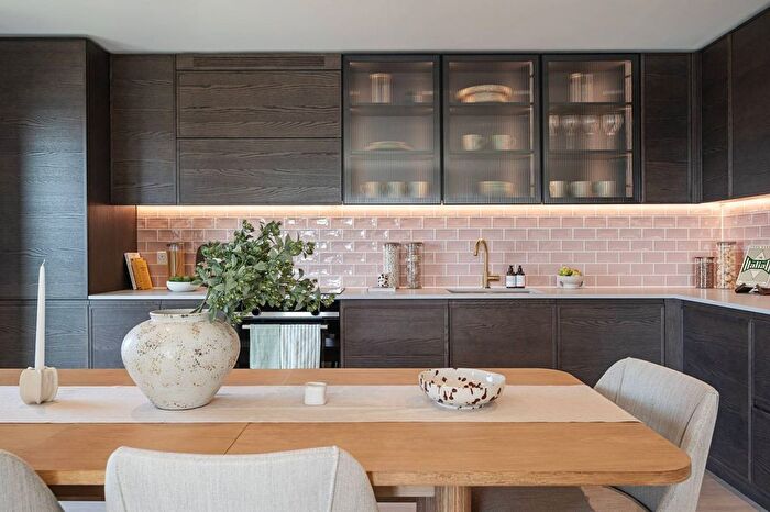 3 Bedroom Flat For Sale In Riverscape, Royal Docks, E16