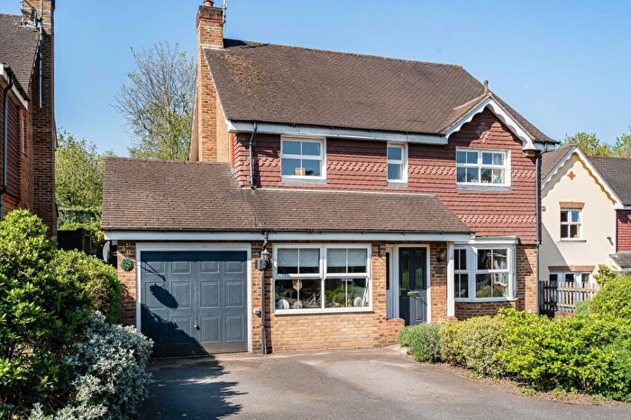 4 Bedroom Detached House For Sale In Quarry Gardens, Leatherhead, KT22
