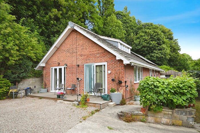 3 Bedroom Bungalow For Sale In Range Road, Sheffield, South Yorkshire, S4