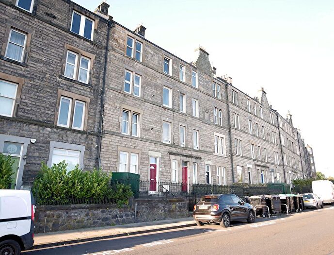1 Bedroom Flat To Rent In Meadowbank Terrace, Meadowbank, Edinburgh, EH8