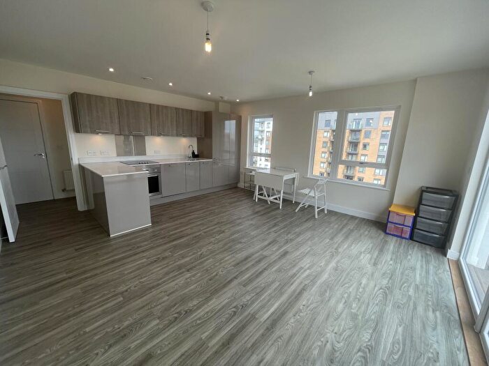 2 Bedroom Flat To Rent In Maritime House, Ocean Drive, Gillingham, Medway, ME7