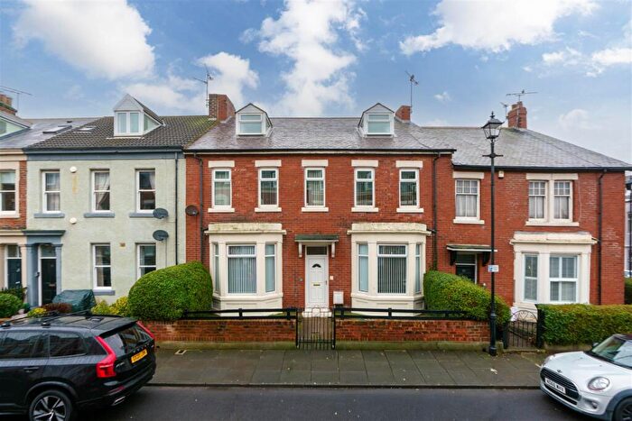 7 Bedroom Terraced House To Rent In Prudhoe Terrace, Tynemouth, NE30