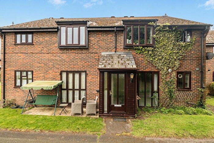 1 Bedroom Apartment For Sale In Liphook, GU30