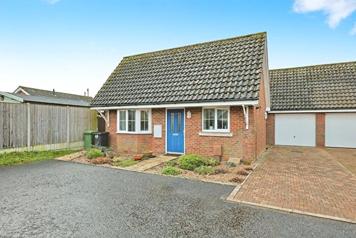 2 Bedroom Bungalow For Sale In Oakleigh Drive, Swaffham, PE37