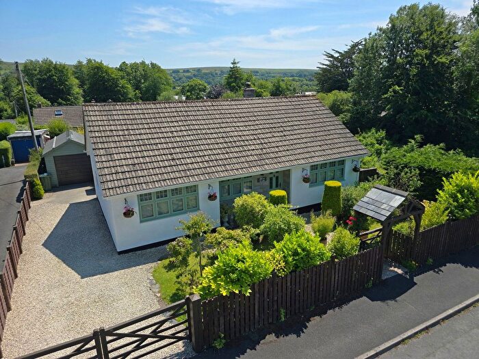 3 Bedroom Bungalow For Sale In Hawthorn Park, Lydford, EX20