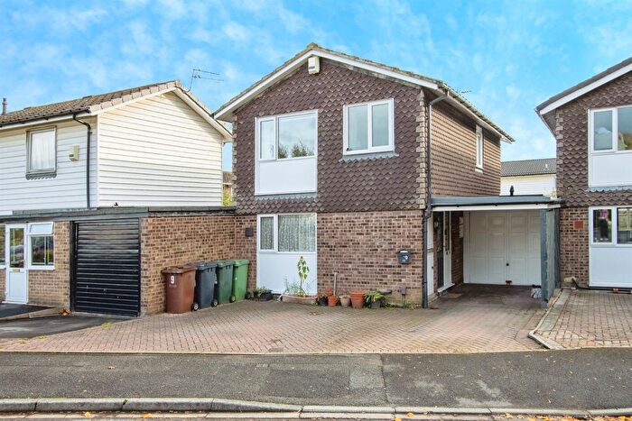 4 Bedroom Detached House For Sale In Marsett Way, Leeds, LS14