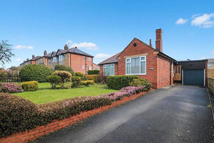 3 Bedroom Detached Bungalow For Sale In Hesketh Lane, Tingley, Wakefield, WF3