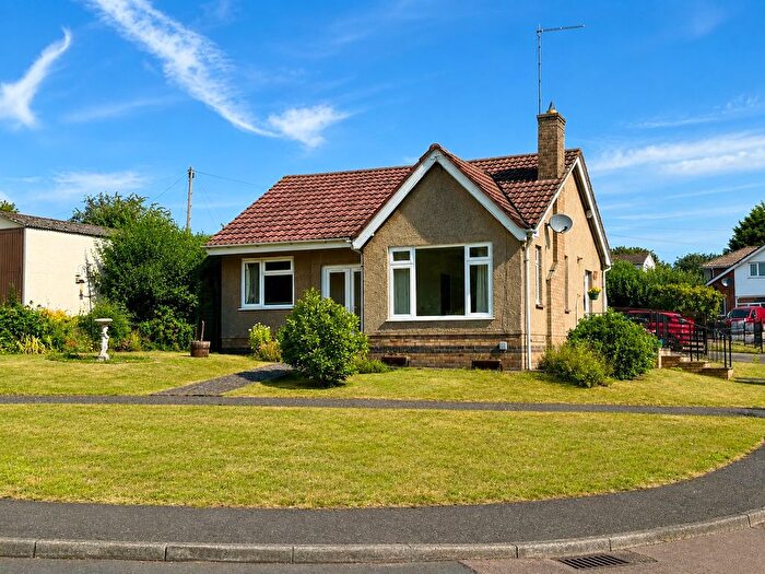 2 Bedroom Detached Bungalow For Sale In Homestead Rise, Wootton, NN4