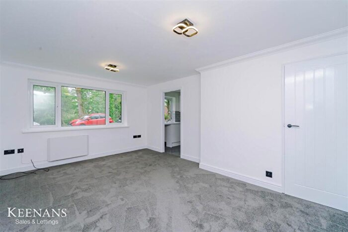 1 Bedroom Apartment For Sale In Pole Lane, Bury, BL9