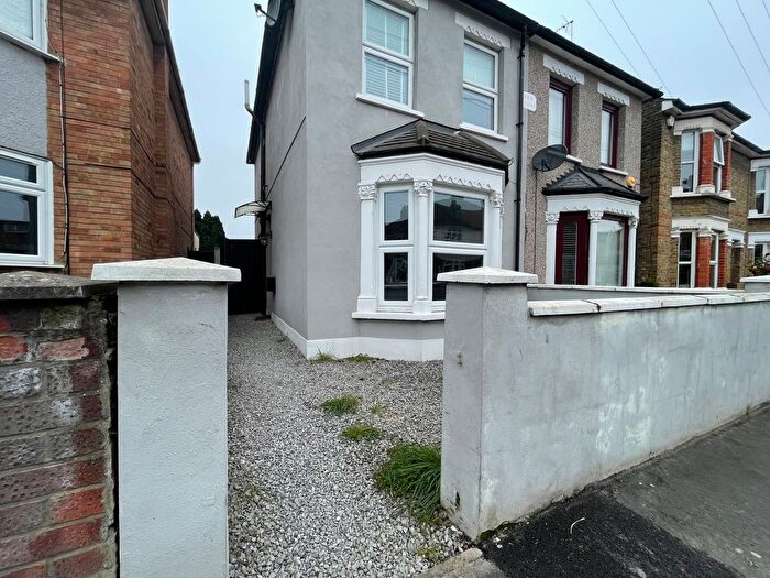 3 Bedroom Terraced House To Rent In Cromer Road, Romford, RM7