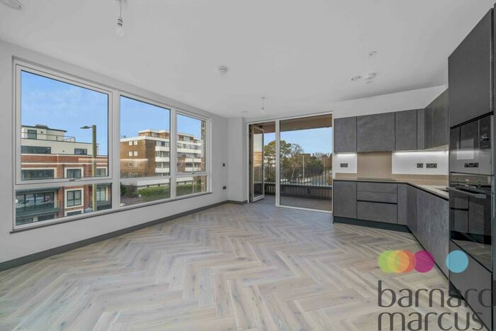 1 Bedroom Apartment To Rent In Oakleigh Road North, London, N20