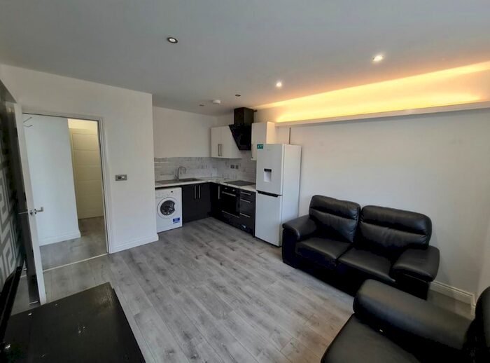 2 Bedroom Flat To Rent In Waterloo Street, St Helens WA10