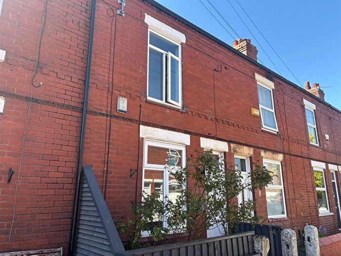 2 Bedroom Terraced House To Rent In Norway Grove, Stockport, SK5