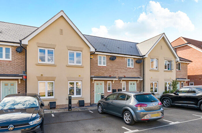3 Bedroom Terraced House For Sale In Keywood Drive, Hersham, KT12