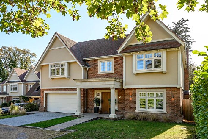 5 Bedroom Detached House For Sale In Tyrrells Close, Fetcham, Leatherhead, KT22