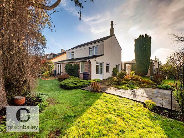 4 Bedroom Detached House For Sale In Long Meadow, Brundall, NR13