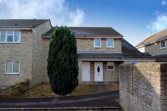 2 Bedroom Apartment To Rent In Corn Street, Witney, Oxfordshire, OX28