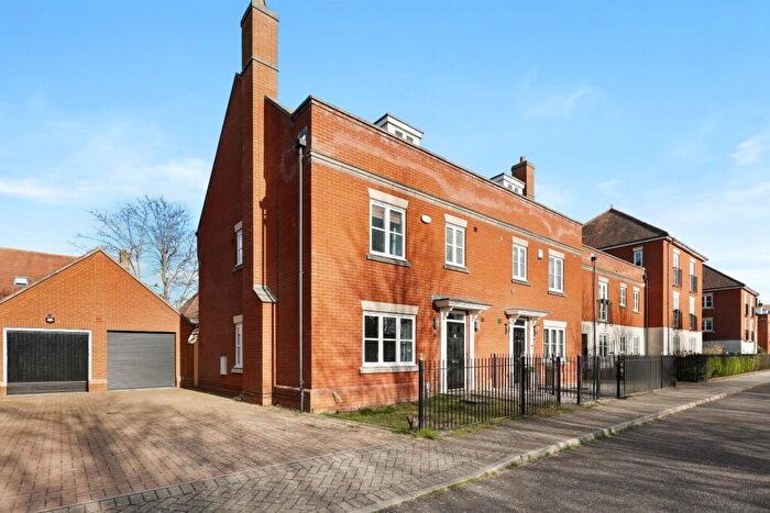 4 Bedroom Semi Detached House For Sale In Mansbrook Boulevard, Ipswich, IP3