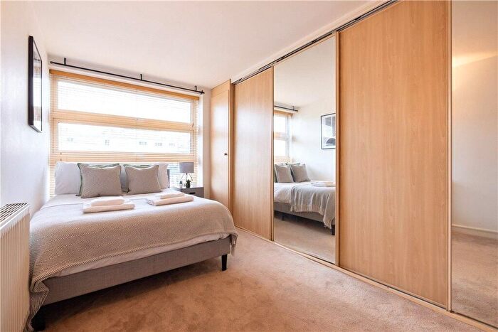 2 Bedroom Flat To Rent In Tanner Street, London, SE1