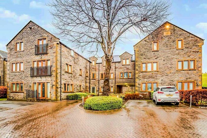 2 Bedroom Apartment To Rent In Lime Tree Court, Grimescar Road, Huddersfield, West Yorkshire, HD2