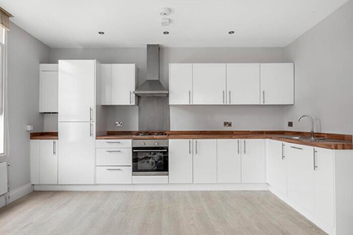 1 Bedroom Apartment For Sale In Brockley Road, Brockley, London, SE4