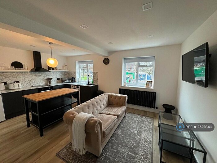 1 Bedroom Flat To Rent In Rose Hill, Oxford, OX4