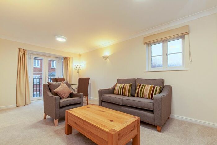 2 Bedroom Apartment To Rent In St Thomas Street, Oxford, OX1