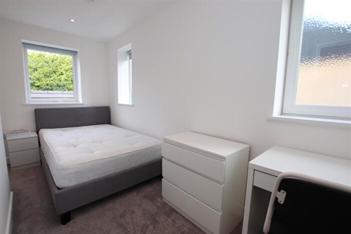 8 Bedroom House To Rent In Whiteway, Bath, BA2