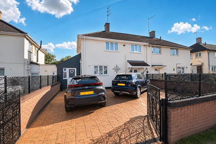 3 Bedroom Semi-Detached House For Sale In , Welland Vale Road, Corby, NN17