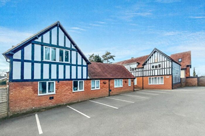 2 Bedroom House To Rent In Apartment The Coach House, High Street, HP22