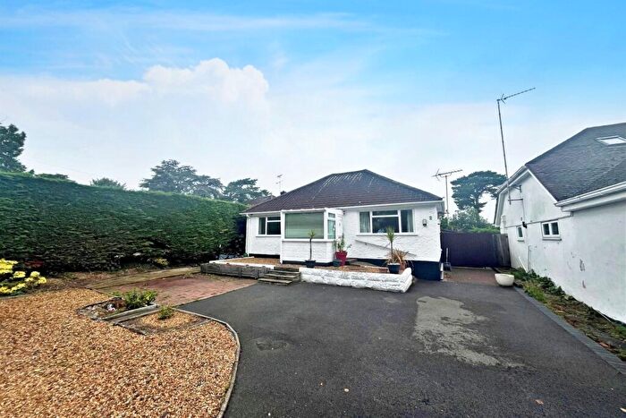 2 Bedroom Bungalow To Rent In Ferndown, BH22