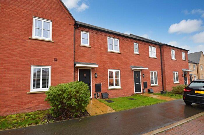 2 Bedroom Terraced House For Sale In Crest Drive, Fenstanton, PE28