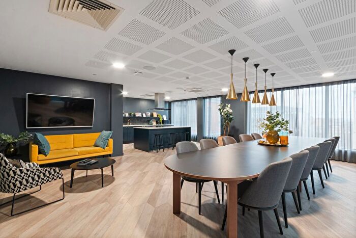 1 Bedroom Flat To Rent In Thames Quarter, Napier Road, Reading, RG1