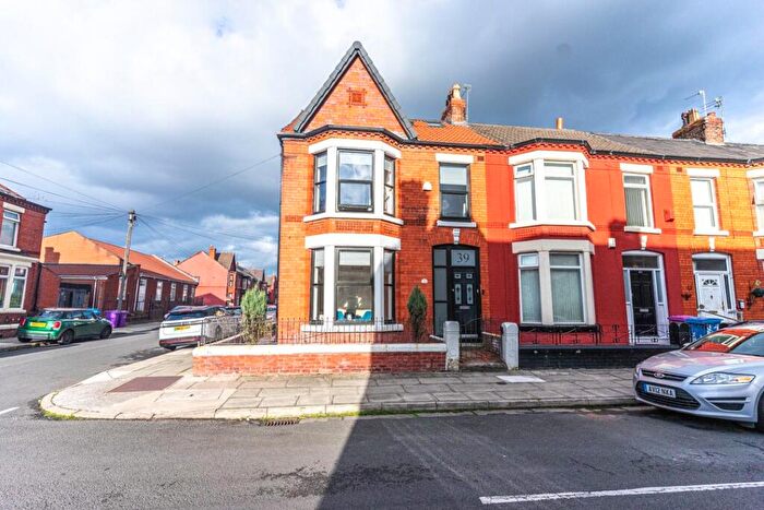 6 Bedroom Semi-Detached House To Rent In Russell Road, Mossley Hill, Liverpool, L18