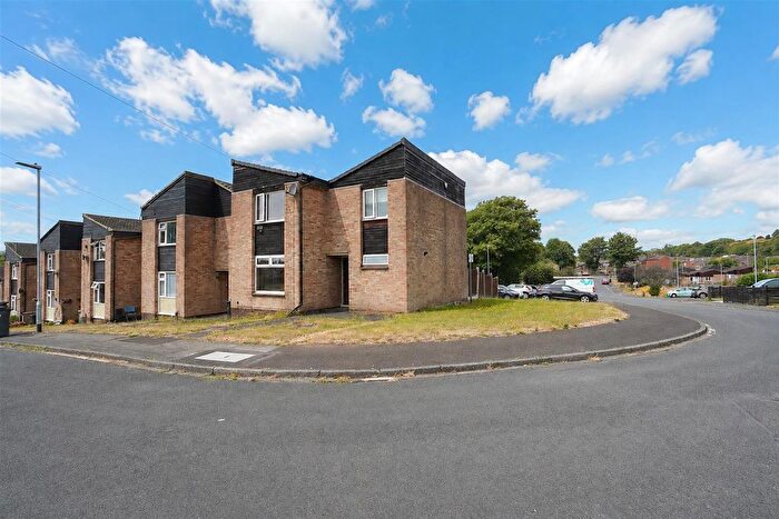 3 Bedroom End Terrace House For Sale In Ings Road, Littletown, Liversedge, WF15