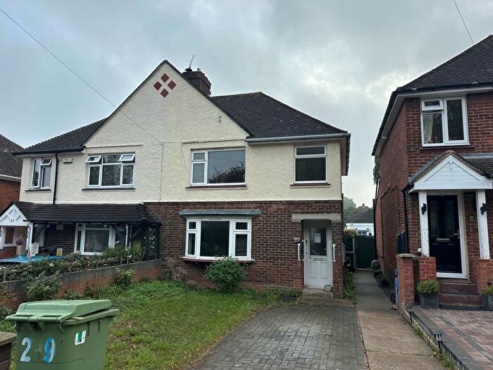 3 Bedroom Semi-Detached House For Sale In South Avenue, Sittingbourne, Kent, ME10