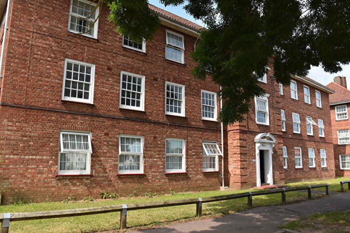 3 Bedroom Flat To Rent In Anselm Avenue, Bury St. Edmunds, IP32