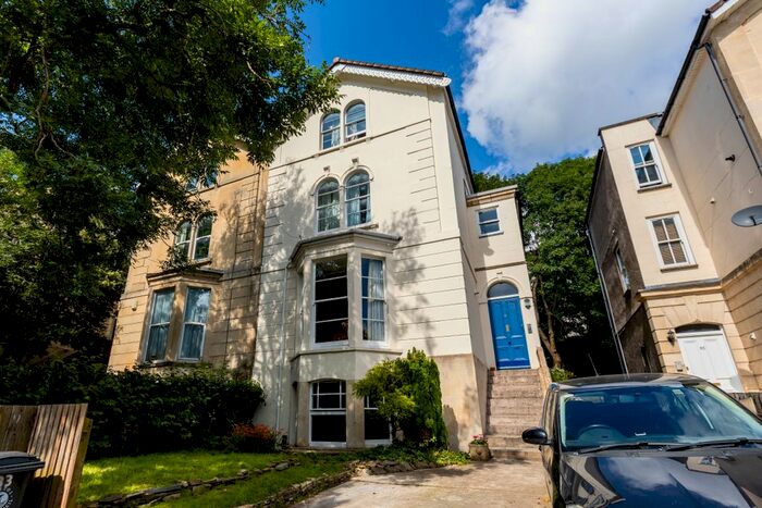 2 Bedroom Flat To Rent In Cotham Brow, Cotham, Bristol, BS6