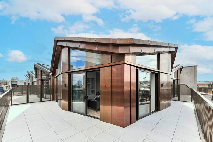 2 Bedroom Flat To Rent In Ganton Street, London, Greater London, W1F