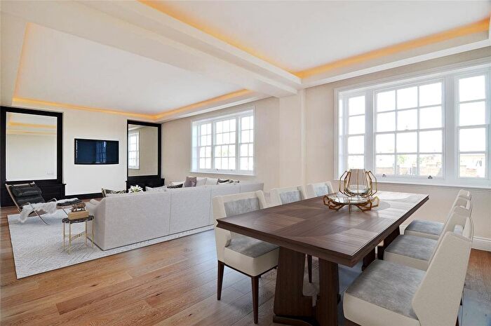 3 Bedroom Flat To Rent In Onslow Square, South Kensington, SW7
