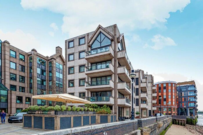 3 Bedroom Flat To Rent In Trig Lane, Norfolk House, EC4V