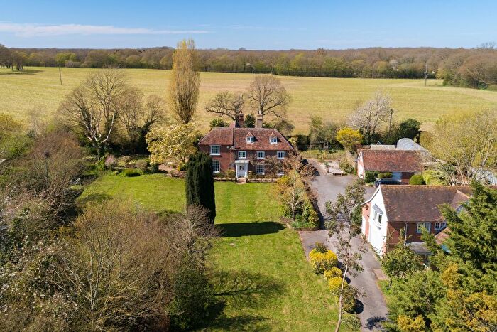 6 Bedroom Detached House For Sale In Ashford Road, Hamstreet, TN26