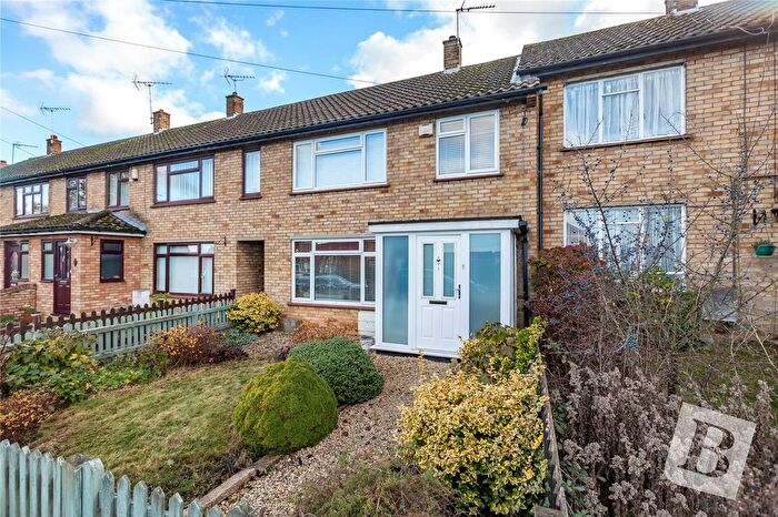 3 Bedroom Terraced House For Sale In Walker Avenue, Fyfield, Ongar, Essex, CM5