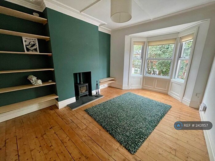 2 Bedroom Flat To Rent In Park Crescent East, North Shields, NE30