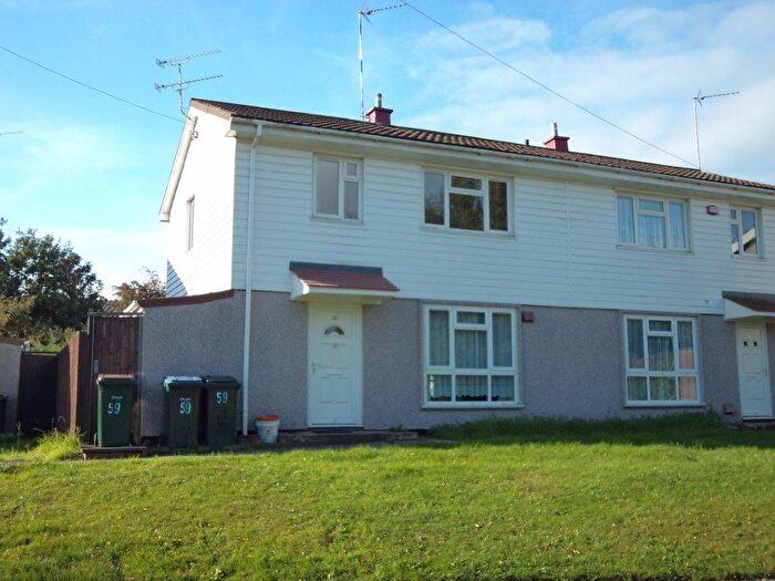 3 Bedroom Semi-Detached House To Rent In Freeburn Causeway Canley Coventry, CV4