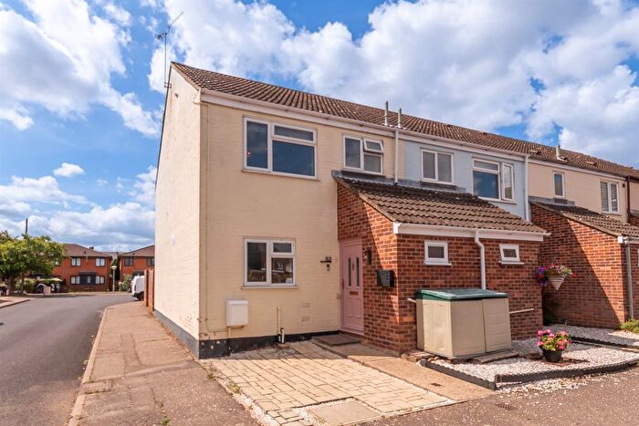 3 Bedroom End Terrace House For Sale In Hillary Close, Heybridge, Maldon, CM9