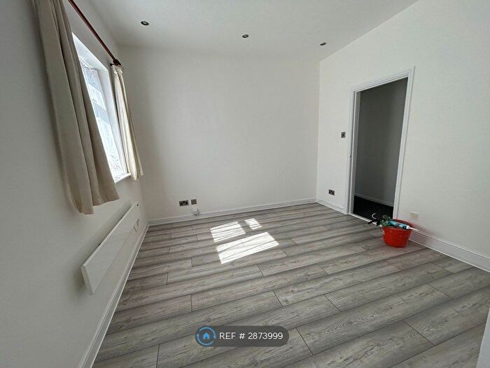 1 Bedroom Flat To Rent In Boundary Road, London, E17