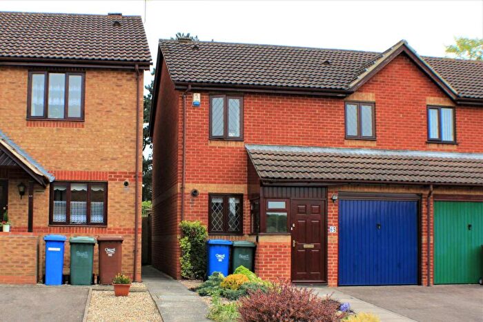 3 Bedroom Semi-Detached House To Rent In Parklands, Banbury, OX16