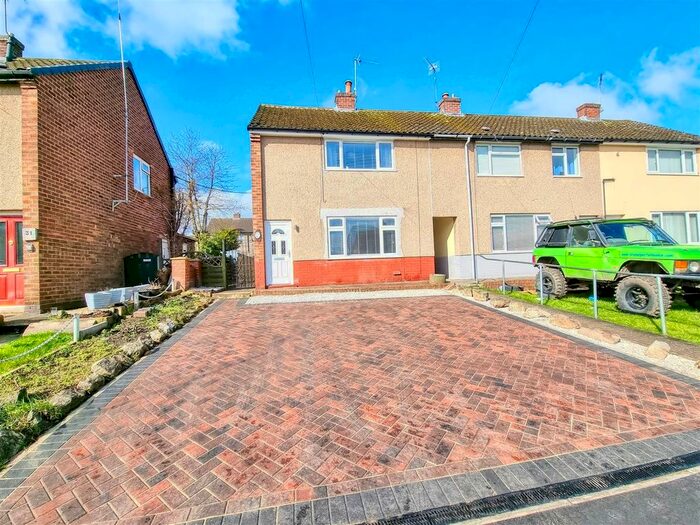 2 Bedroom End Of Terrace House To Rent In Rye Crescent, Danesmoor, Chesterfield, Derbyshire, S45