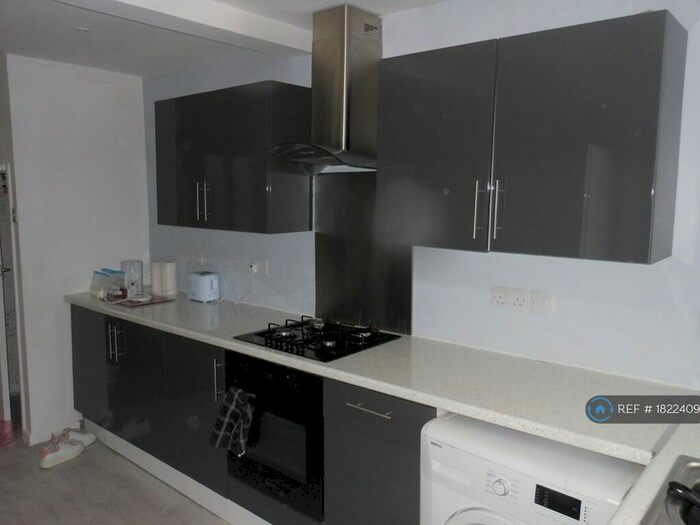 2 Bedroom Terraced House To Rent In Porthmawr Road, Cwmbran, NP44